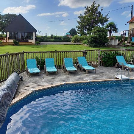 La Gasteboisiere With Swimming Pool And Games Room Le Mesnil-Adelee Eksteriør billede