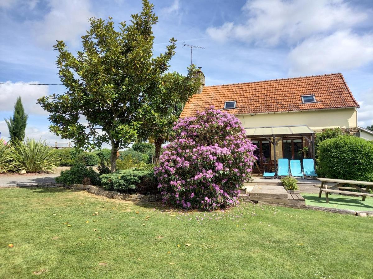 La Gasteboisiere With Swimming Pool And Games Room Le Mesnil-Adelee Eksteriør billede