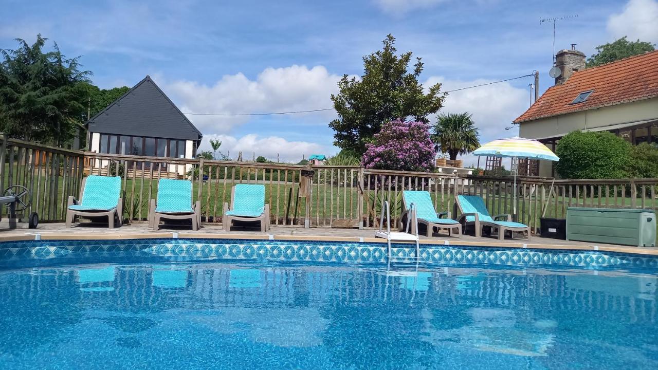 La Gasteboisiere With Swimming Pool And Games Room Le Mesnil-Adelee Eksteriør billede
